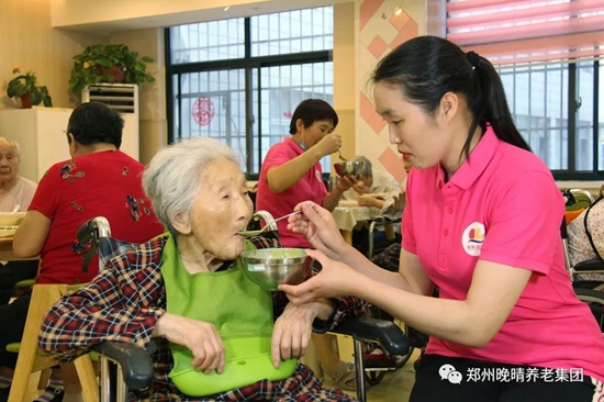 中秋爱心似春雨，无声胜有声