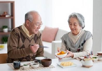 郑州晚晴老年公寓介绍有助于降低血脂的六种蔬菜